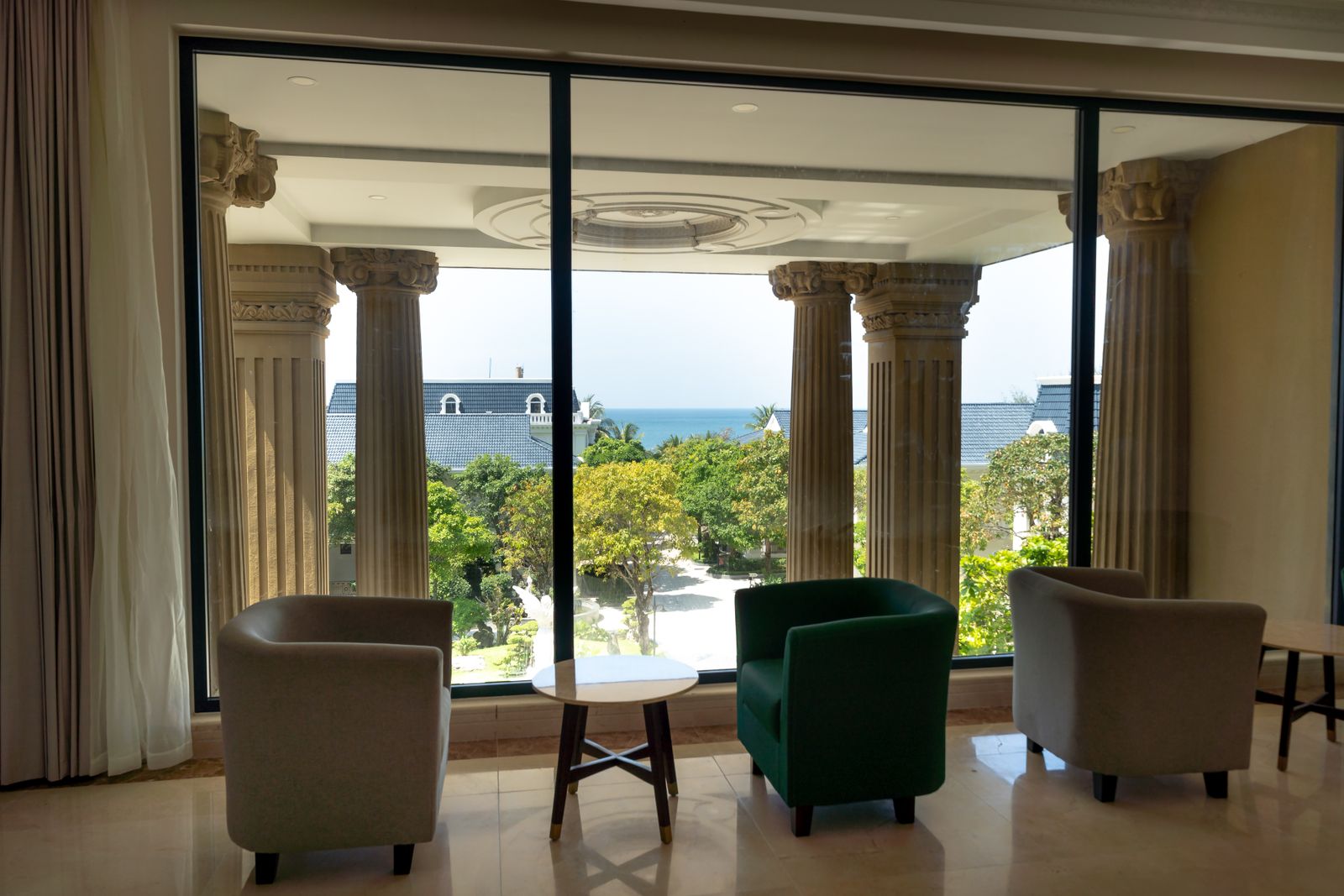 Interior of the Aurelia member lounge and consulting suites